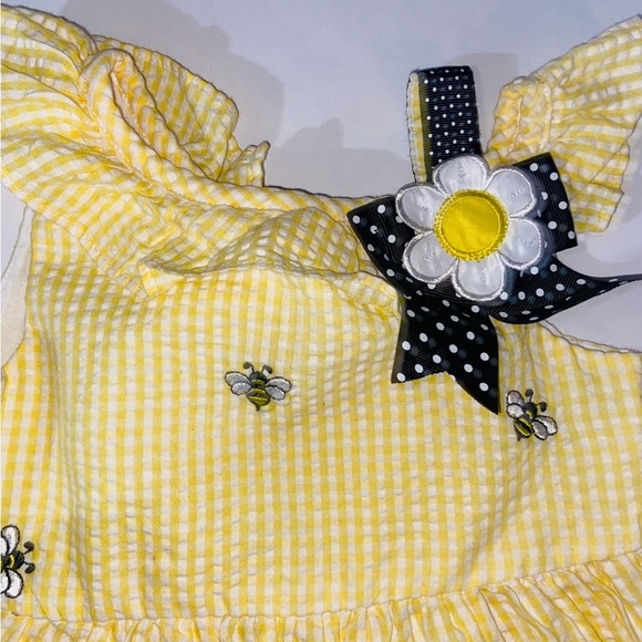 Yellow and Black Kids Dress with Bee Pattern - Picture 3 of 4
